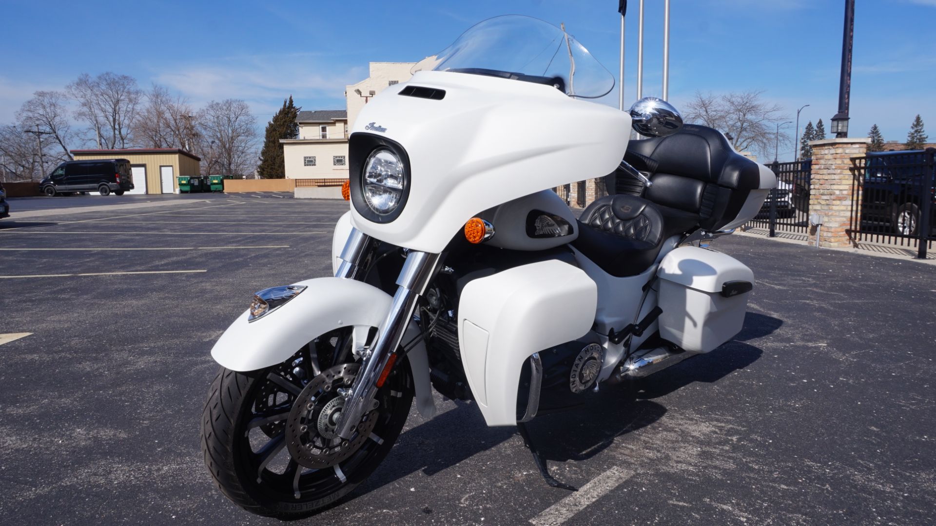 2020 Indian Motorcycle Roadmaster® Dark Horse® in Racine, Wisconsin - Photo 6