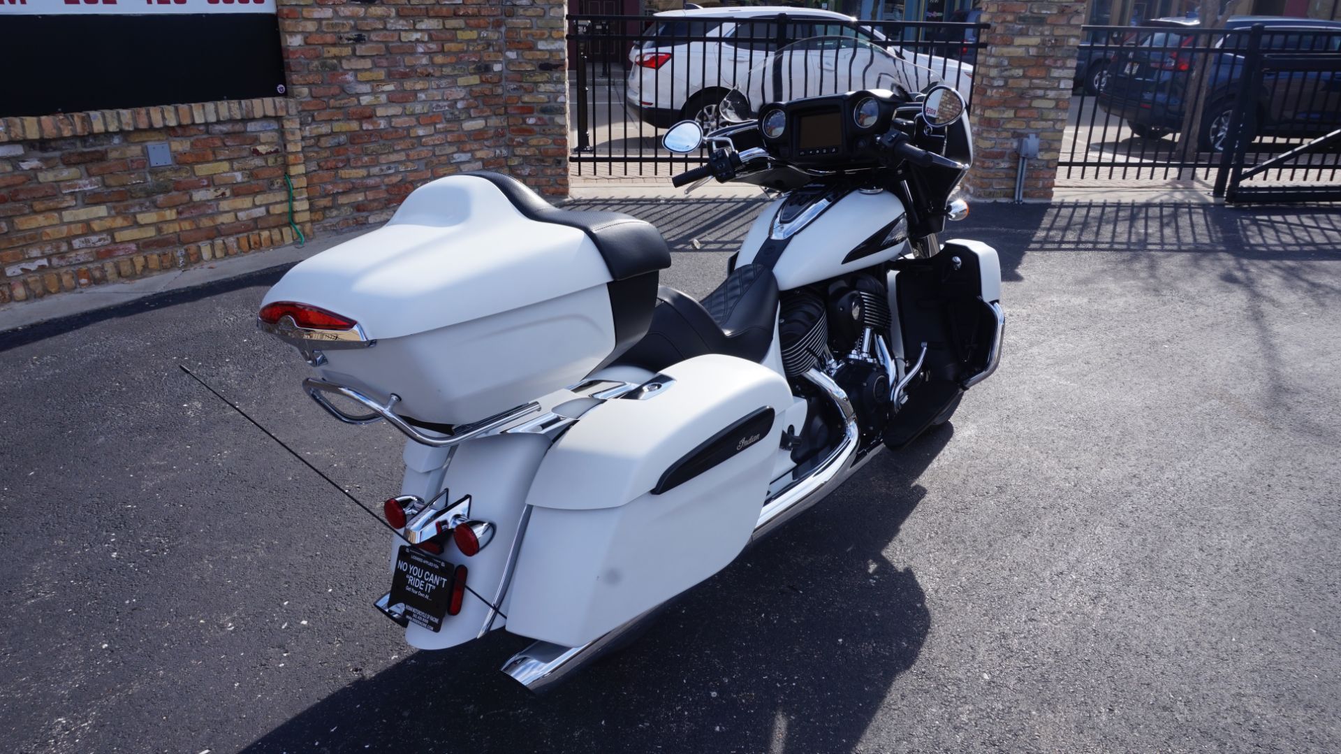 2020 Indian Motorcycle Roadmaster® Dark Horse® in Racine, Wisconsin - Photo 14