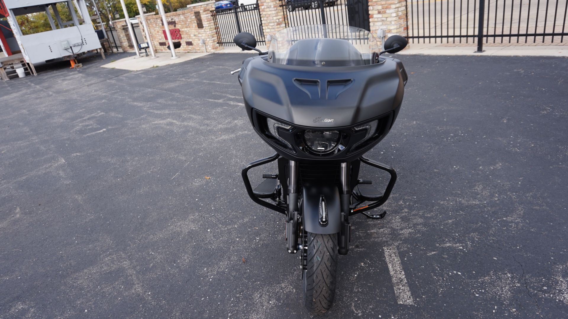 2023 Indian Motorcycle Challenger® Dark Horse® in Racine, Wisconsin - Photo 5