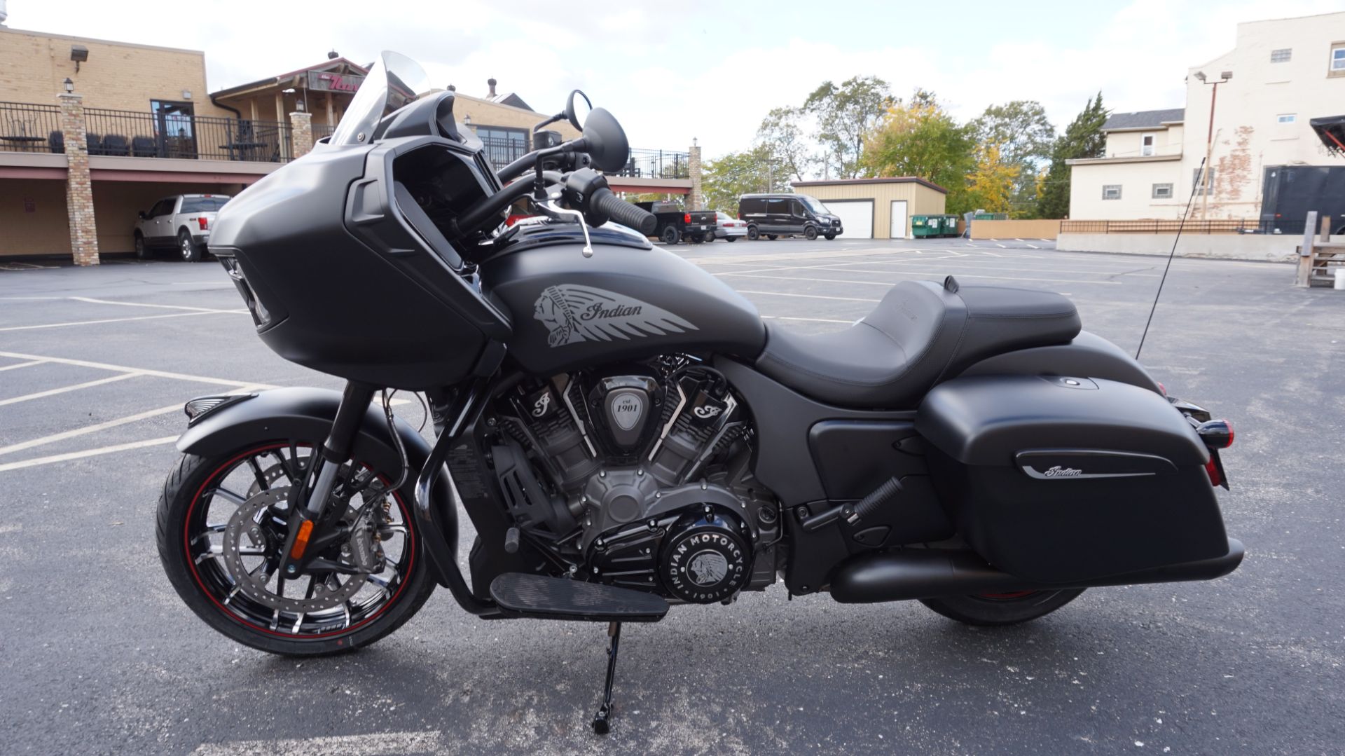 2023 Indian Motorcycle Challenger® Dark Horse® in Racine, Wisconsin - Photo 8