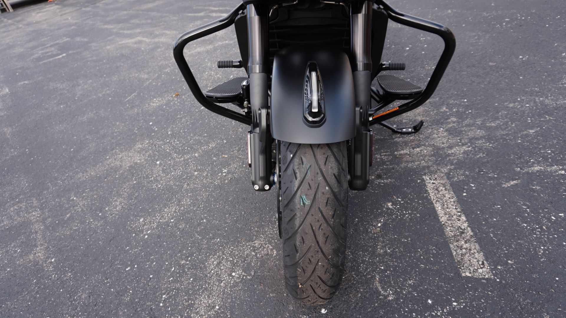 2023 Indian Motorcycle Challenger® Dark Horse® in Racine, Wisconsin - Photo 28