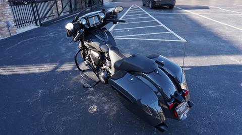 2024 Indian Motorcycle Chieftain® Dark Horse® with PowerBand Audio Package in Racine, Wisconsin - Photo 11