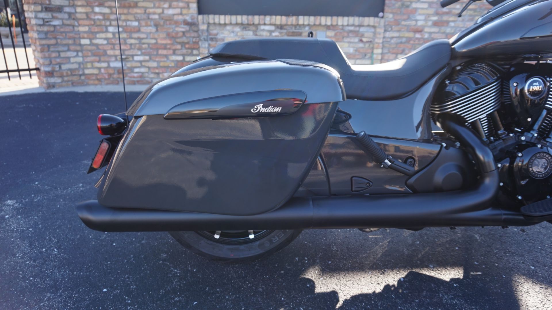 2024 Indian Motorcycle Chieftain® Dark Horse® with PowerBand Audio Package in Racine, Wisconsin - Photo 39