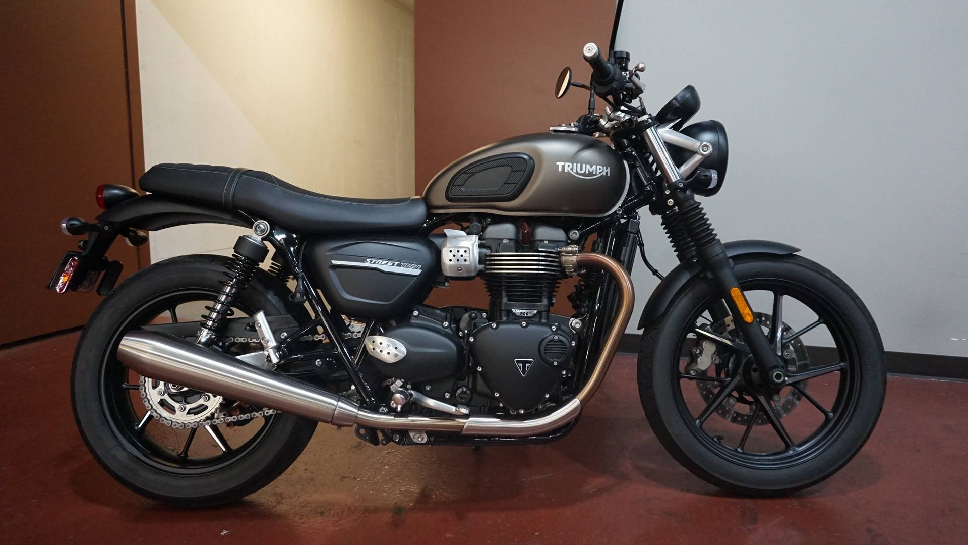 Used 2019 Triumph Street Twin 900 Motorcycles in Racine, WI | Stock ...
