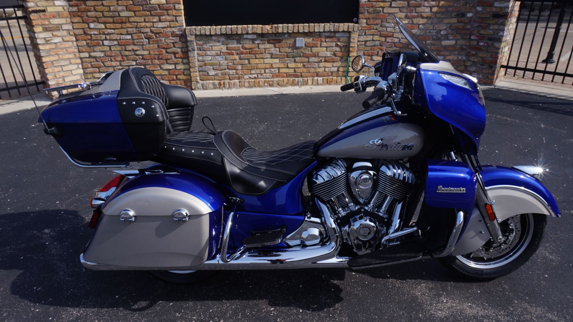 2024 Indian Motorcycle Roadmaster® in Racine, Wisconsin - Photo 2