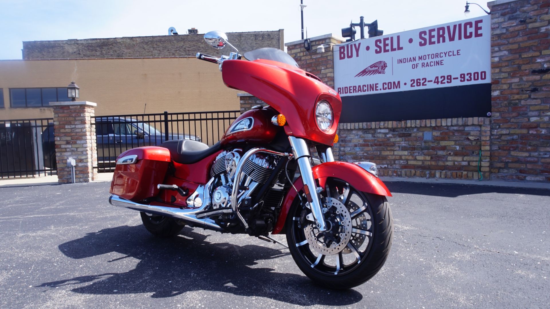 2019 Indian Motorcycle Chieftain® Limited ABS in Racine, Wisconsin - Photo 3