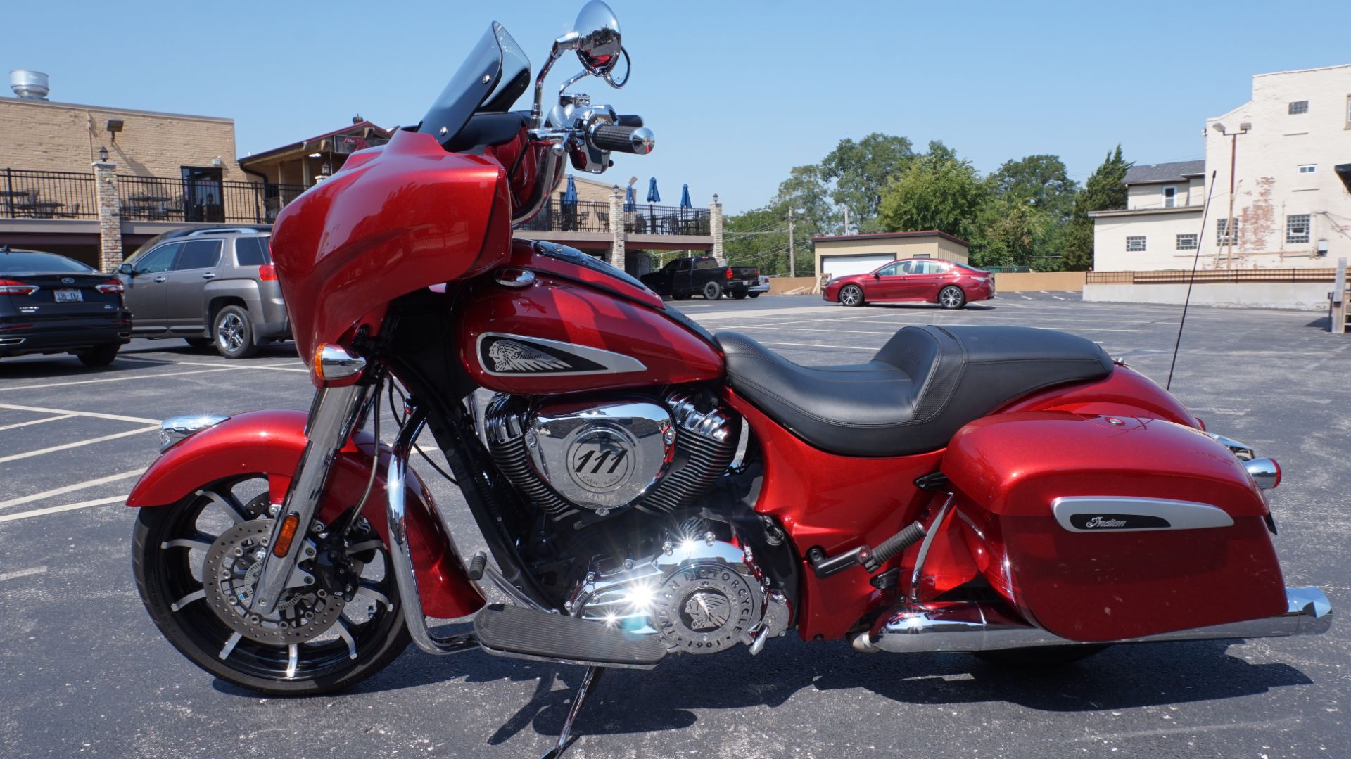 2019 Indian Motorcycle Chieftain® Limited ABS in Racine, Wisconsin - Photo 9