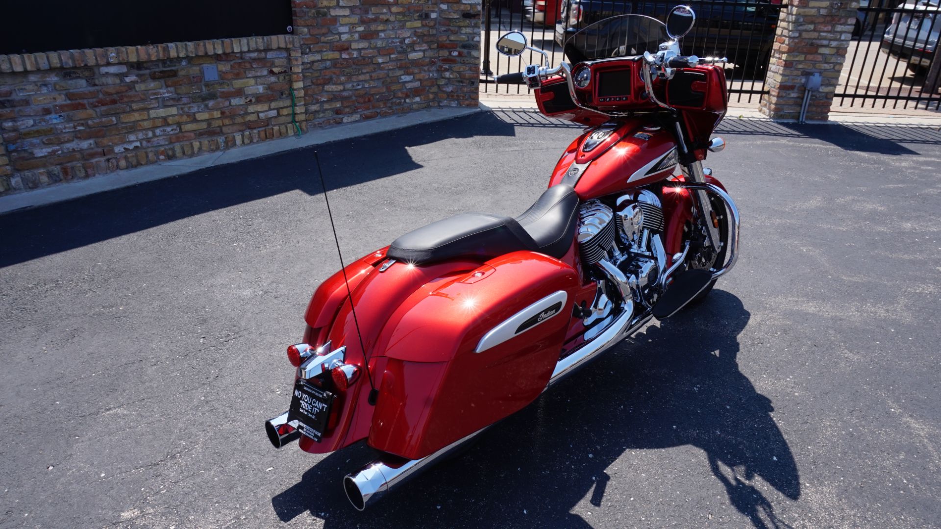 2019 Indian Motorcycle Chieftain® Limited ABS in Racine, Wisconsin - Photo 15