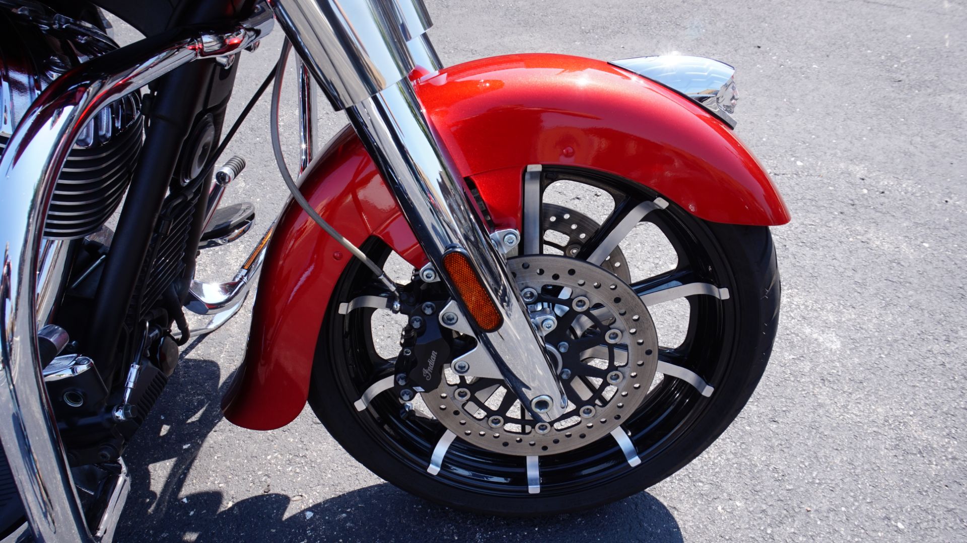 2019 Indian Motorcycle Chieftain® Limited ABS in Racine, Wisconsin - Photo 26
