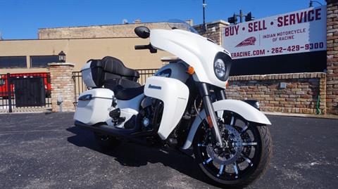 2021 Indian Motorcycle Roadmaster® Dark Horse® in Racine, Wisconsin - Photo 5