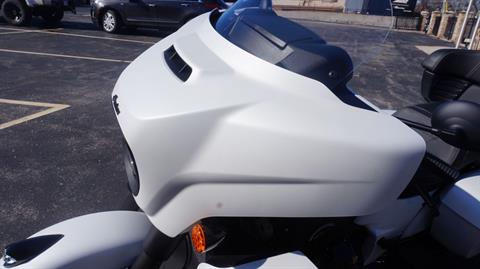 2021 Indian Motorcycle Roadmaster® Dark Horse® in Racine, Wisconsin - Photo 48