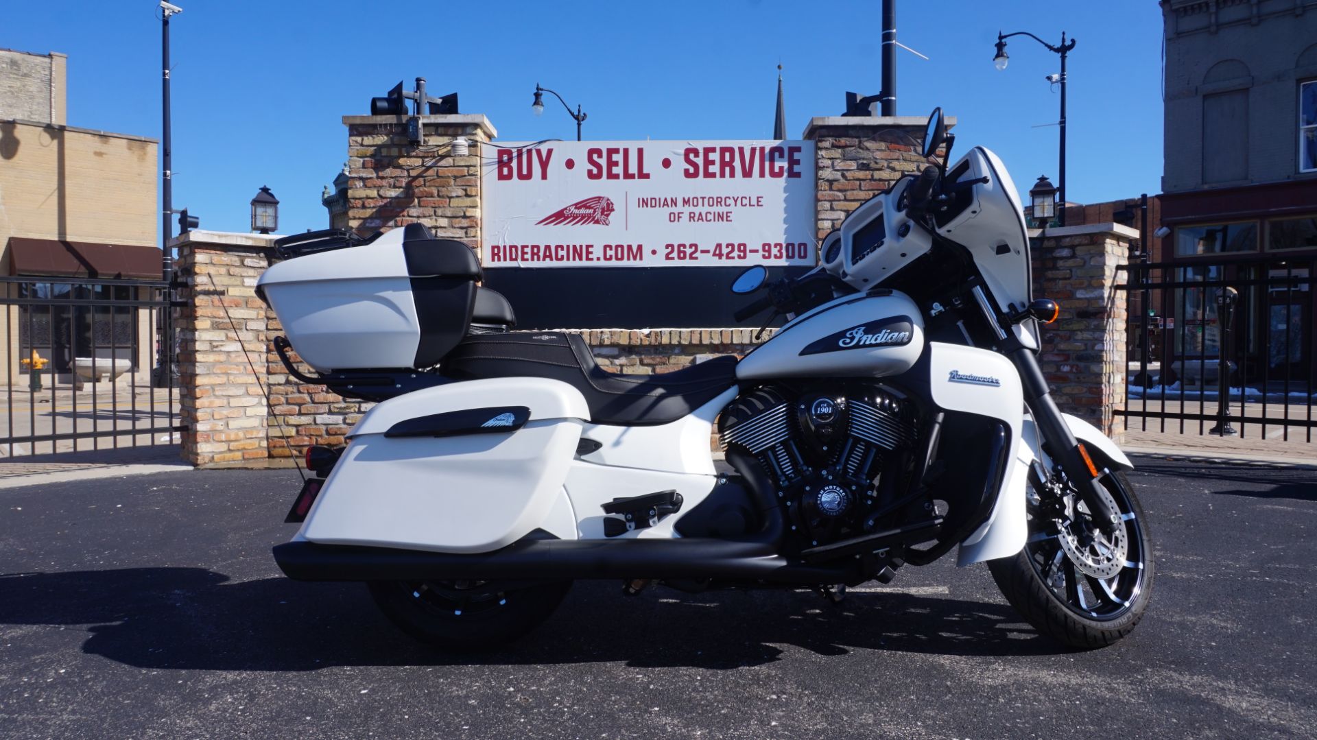 2021 Indian Motorcycle Roadmaster® Dark Horse® in Racine, Wisconsin - Photo 73