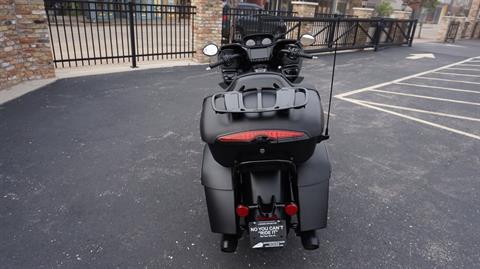 2023 Indian Motorcycle Pursuit® Dark Horse® with Premium Package in Racine, Wisconsin - Photo 13