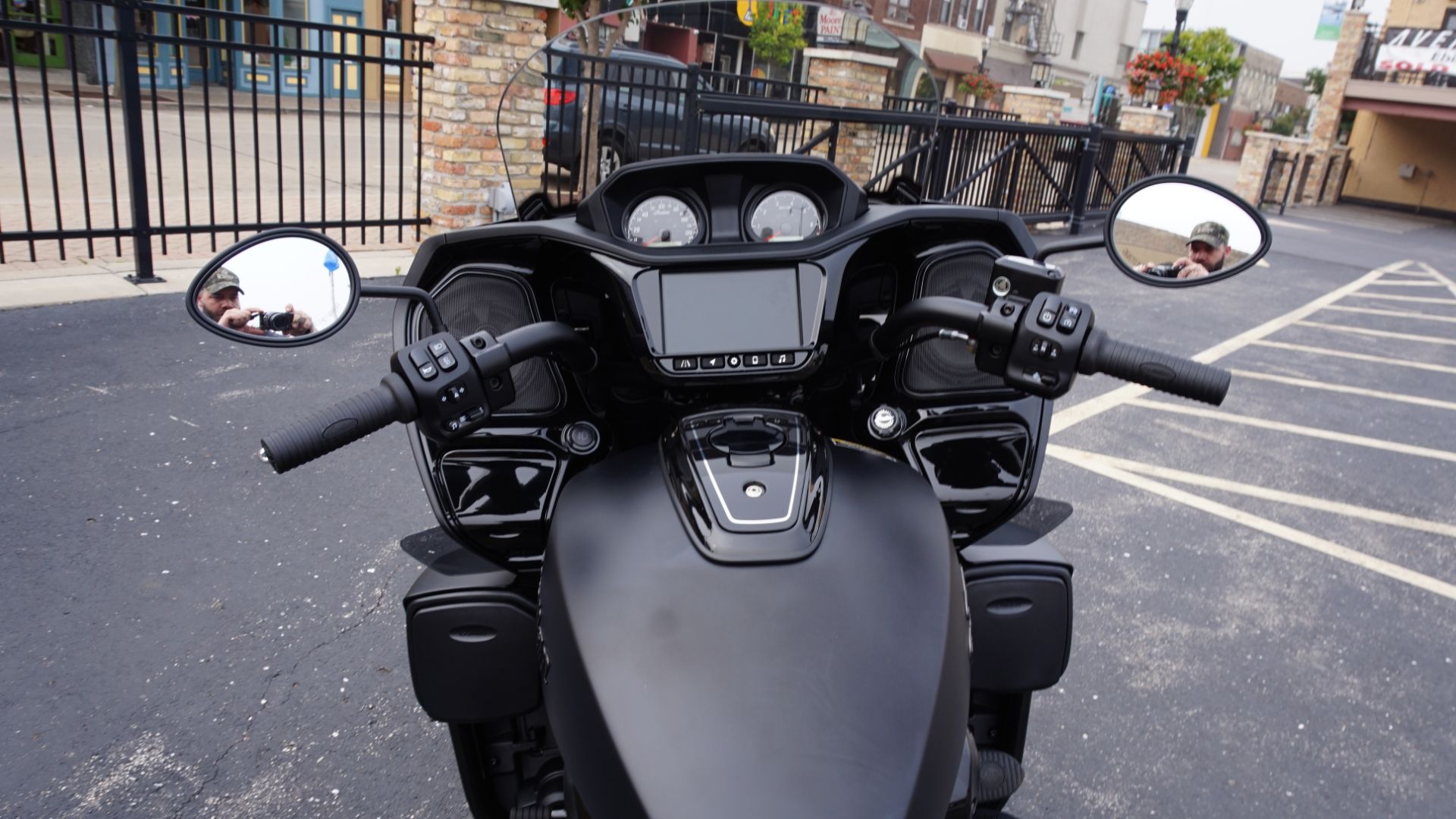 2023 Indian Motorcycle Pursuit® Dark Horse® with Premium Package in Racine, Wisconsin - Photo 48