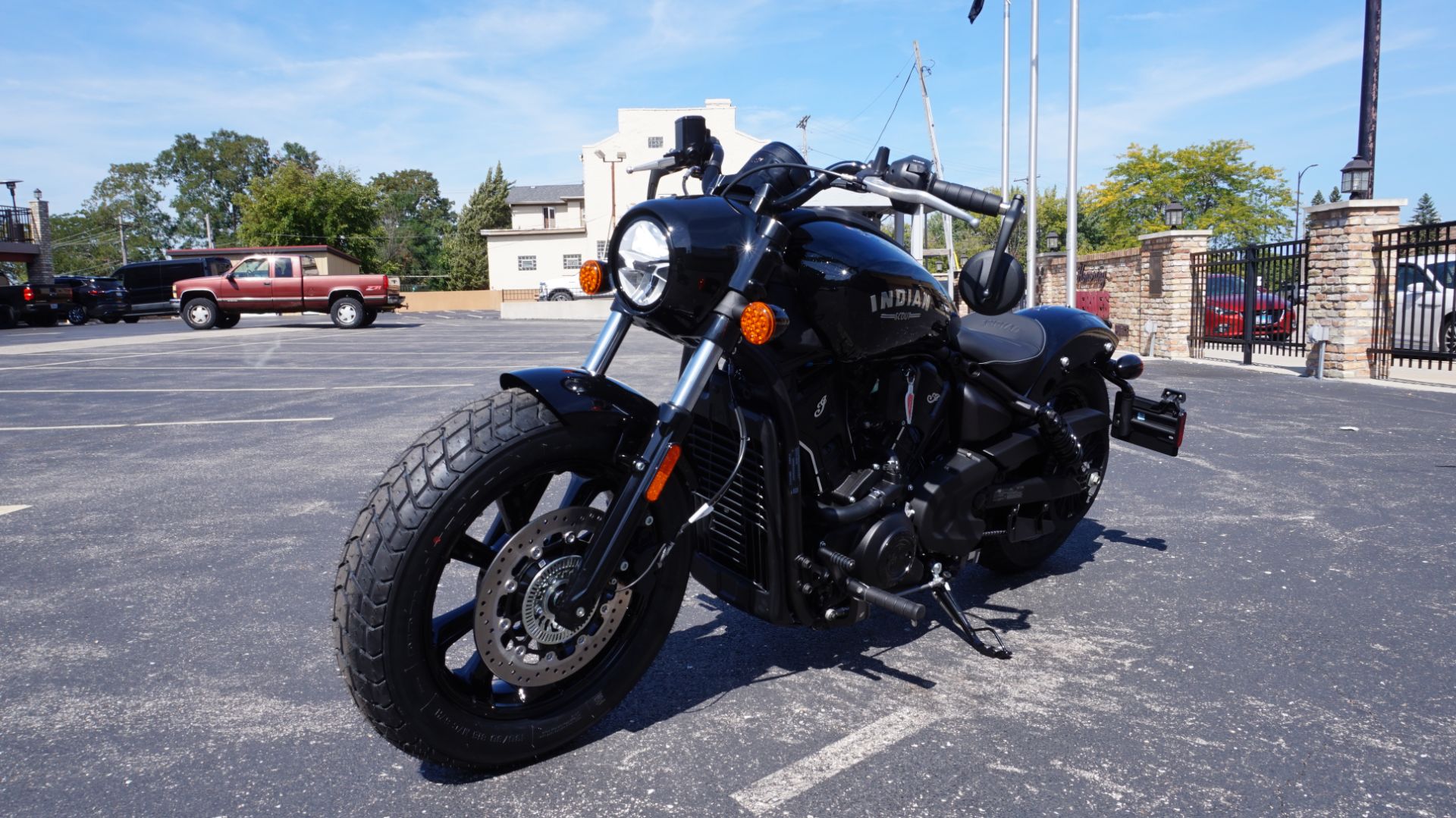 2025 Indian Motorcycle Scout® Bobber in Racine, Wisconsin - Photo 6