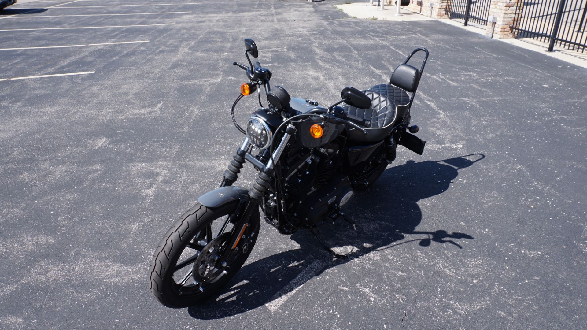 2022 Harley-Davidson Iron 883™ in Racine, Wisconsin - Photo 7