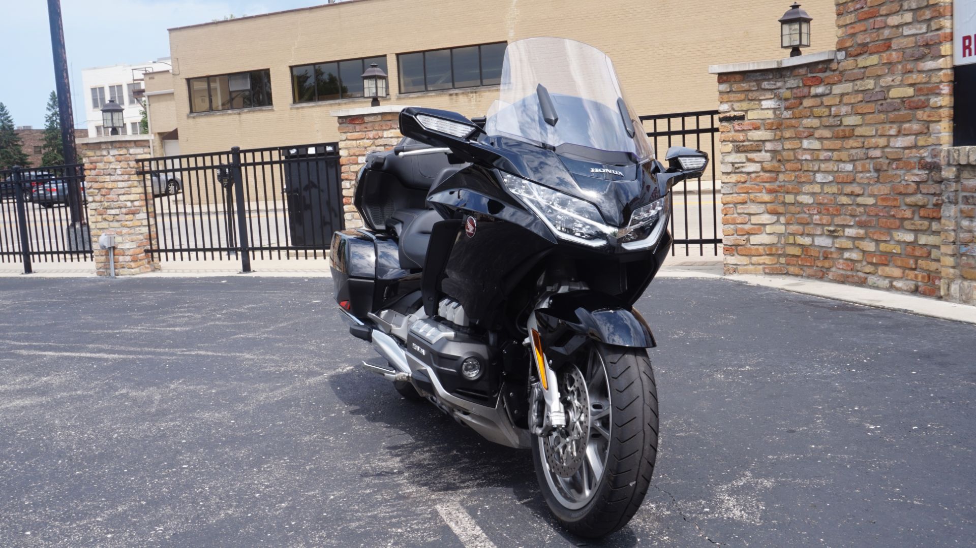 2019 Honda Gold Wing Tour Automatic DCT in Racine, Wisconsin - Photo 7