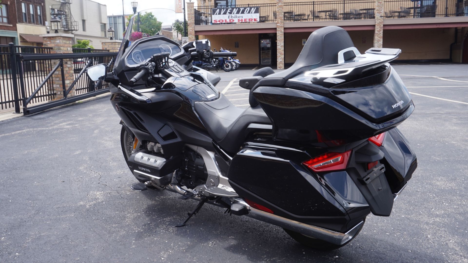 2019 Honda Gold Wing Tour Automatic DCT in Racine, Wisconsin - Photo 15