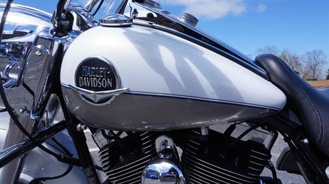 2009 Harley-Davidson Road King® Classic in Racine, Wisconsin - Photo 11