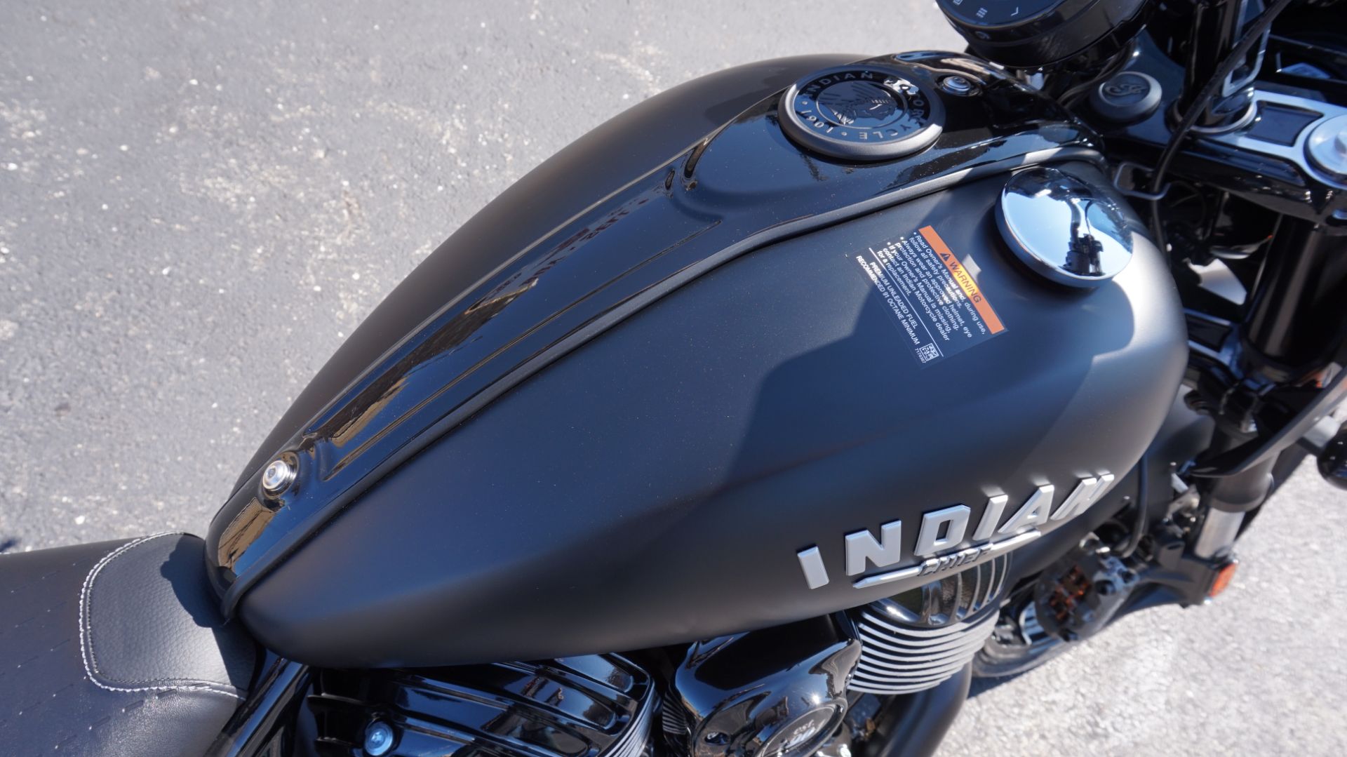 2023 Indian Motorcycle Sport Chief Dark Horse® in Racine, Wisconsin - Photo 24