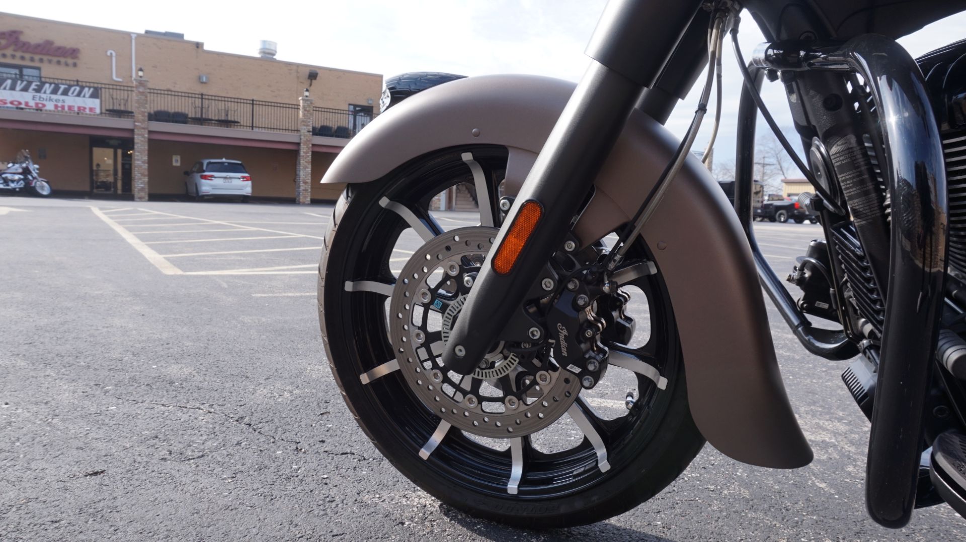 2019 Indian Motorcycle Chieftain® Dark Horse® ABS in Racine, Wisconsin - Photo 13