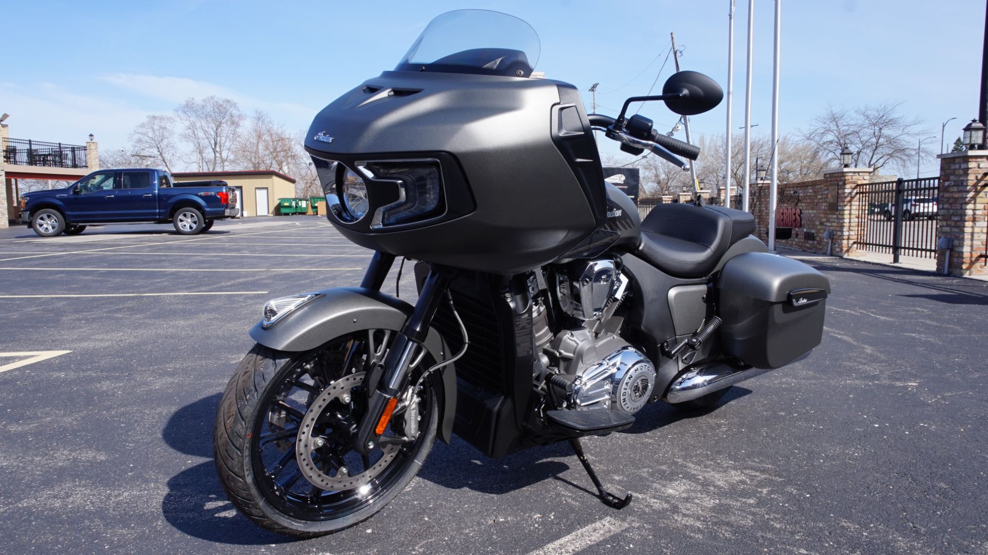 2023 Indian Motorcycle Challenger® in Racine, Wisconsin - Photo 7