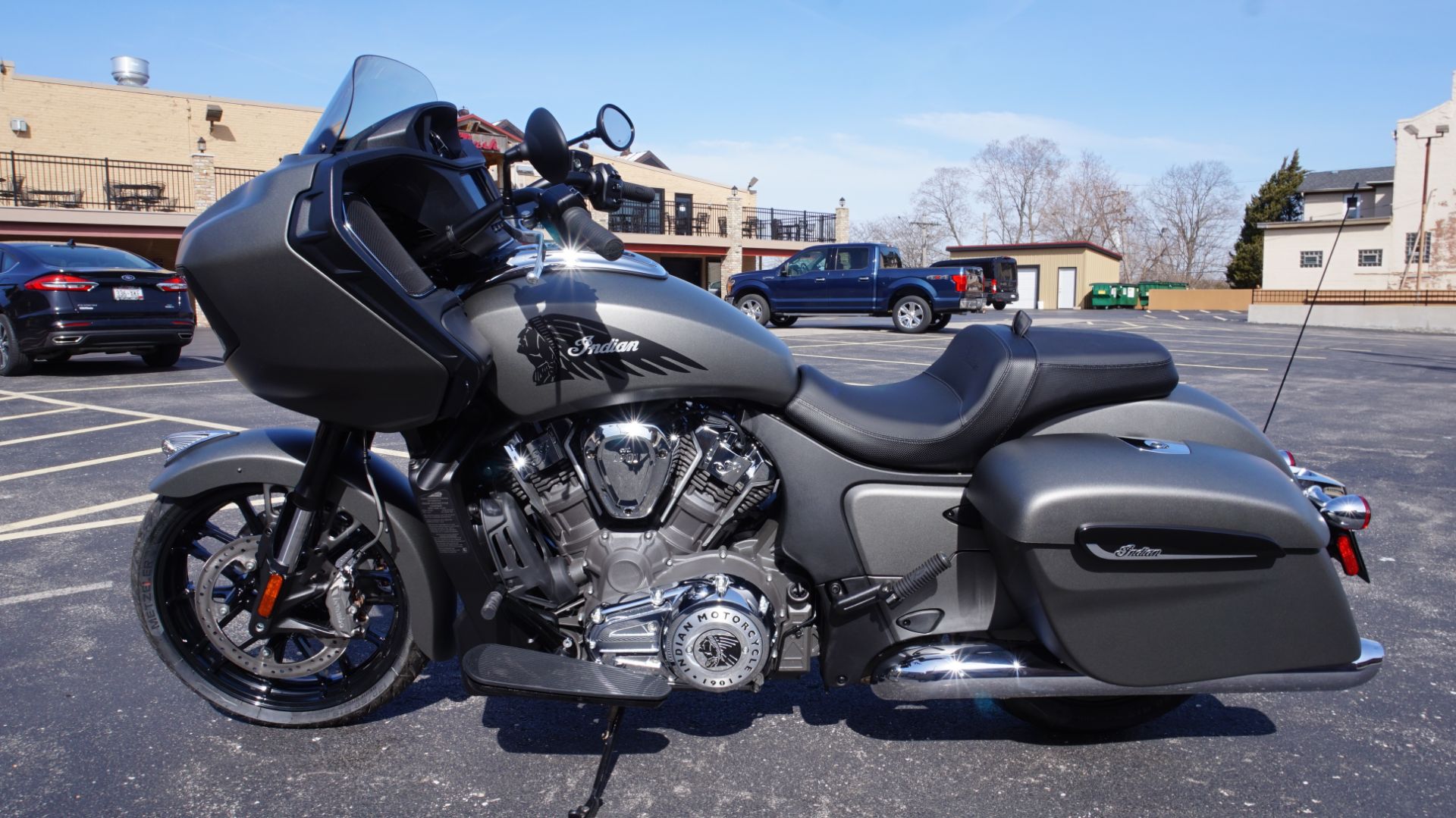 2023 Indian Motorcycle Challenger® in Racine, Wisconsin - Photo 9