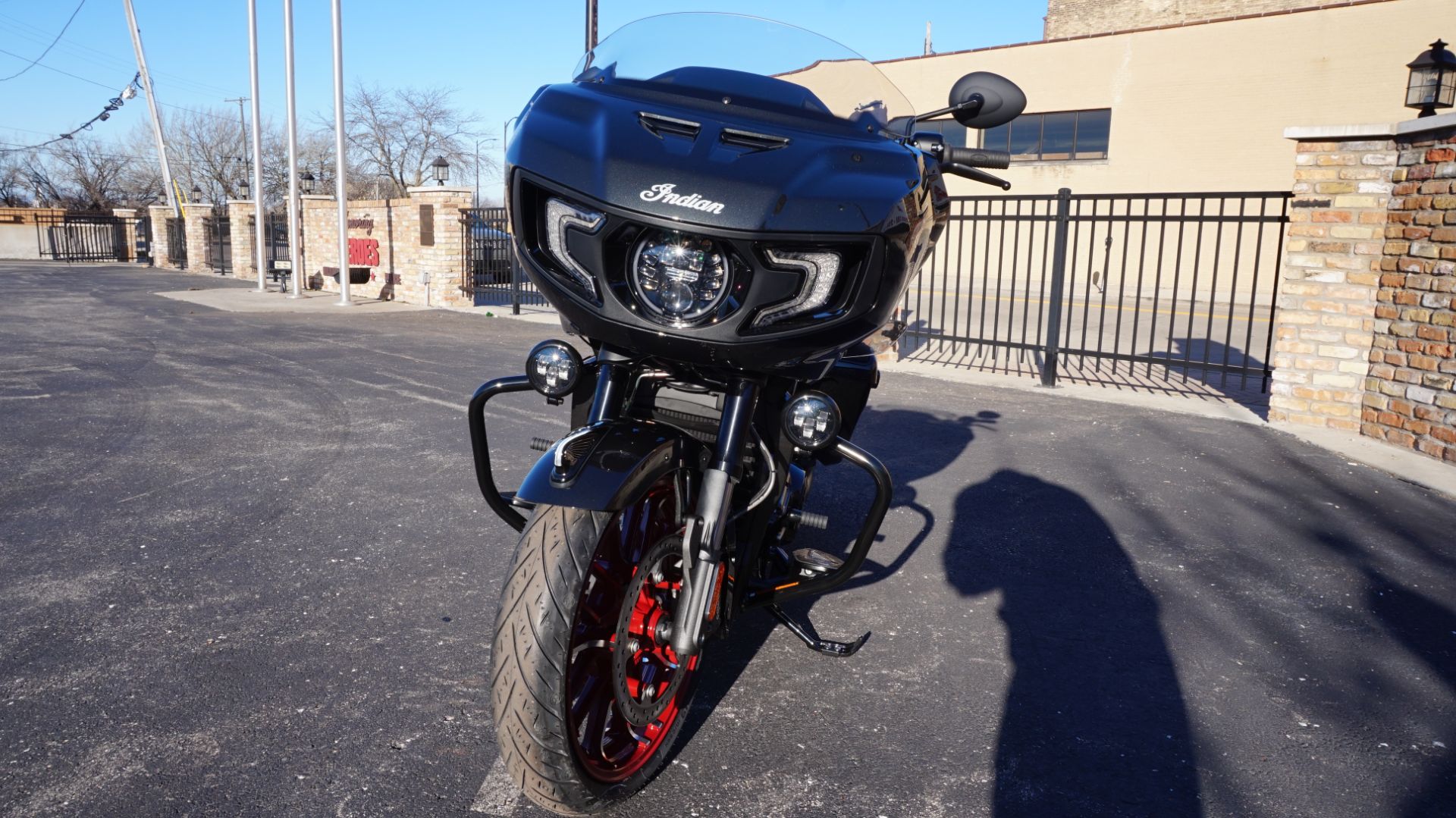 2024 Indian Motorcycle Challenger® Elite in Racine, Wisconsin - Photo 26