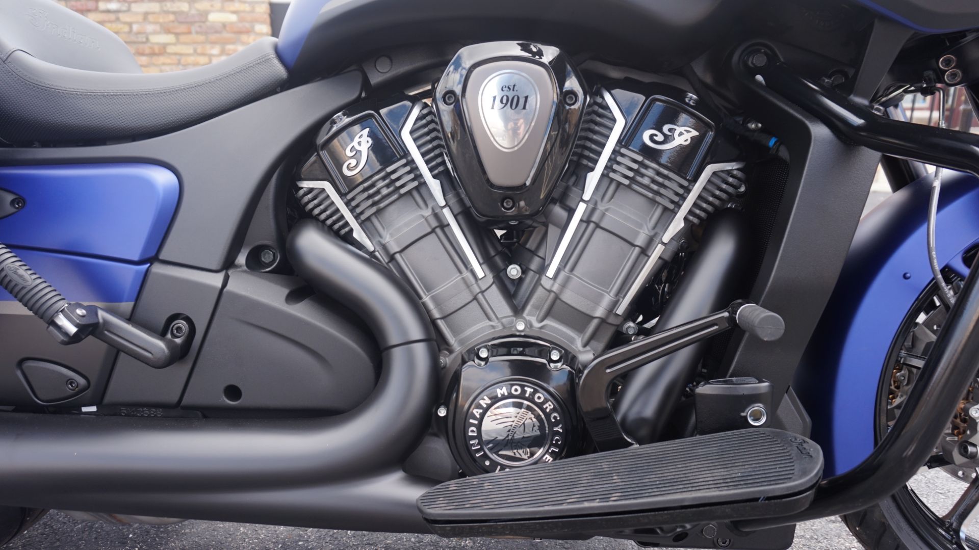 2024 Indian Motorcycle Challenger® Dark Horse® with PowerBand Audio Package in Racine, Wisconsin - Photo 3