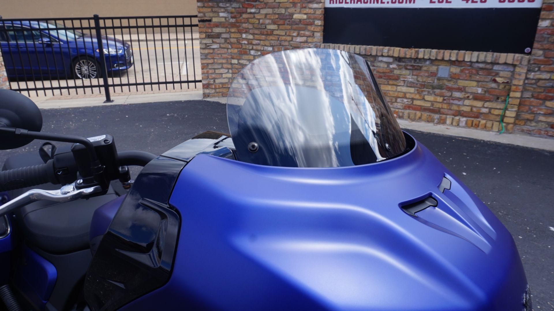 2024 Indian Motorcycle Challenger® Dark Horse® with PowerBand Audio Package in Racine, Wisconsin - Photo 20