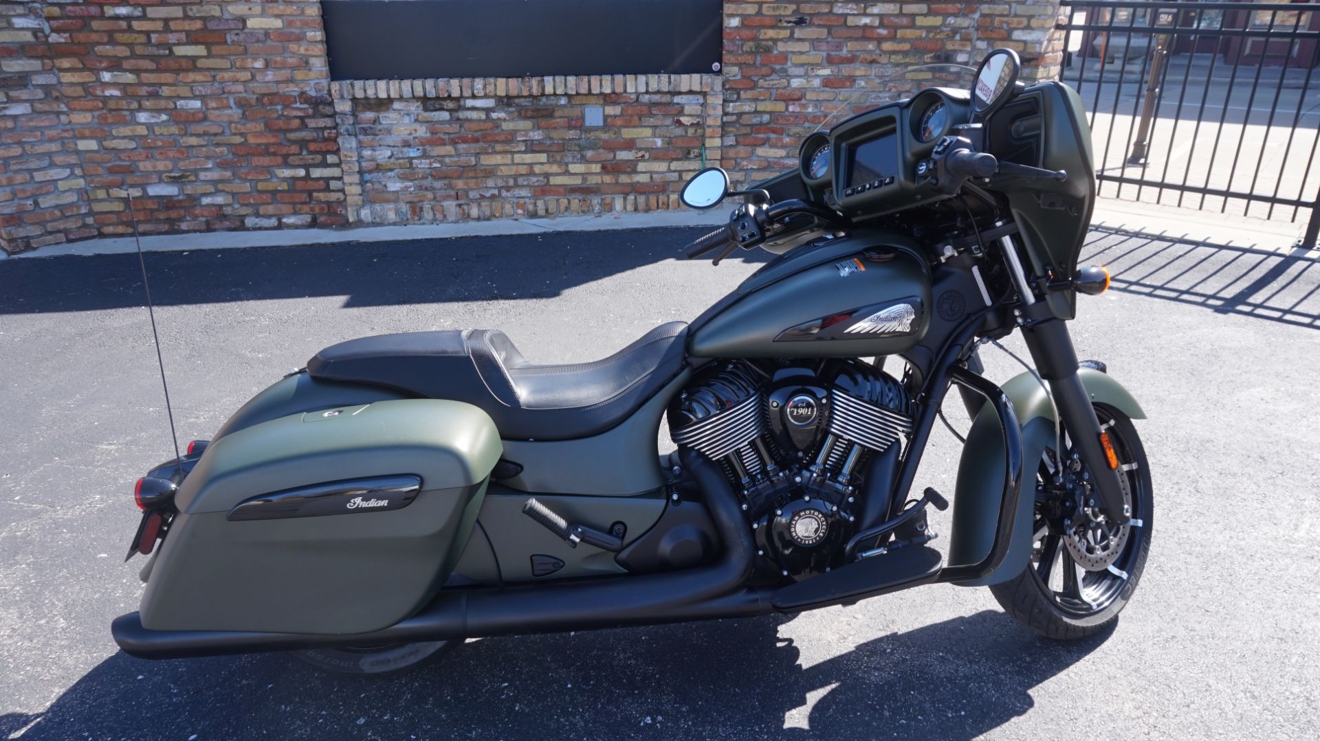 2023 Indian Motorcycle Chieftain® Dark Horse® in Racine, Wisconsin - Photo 46