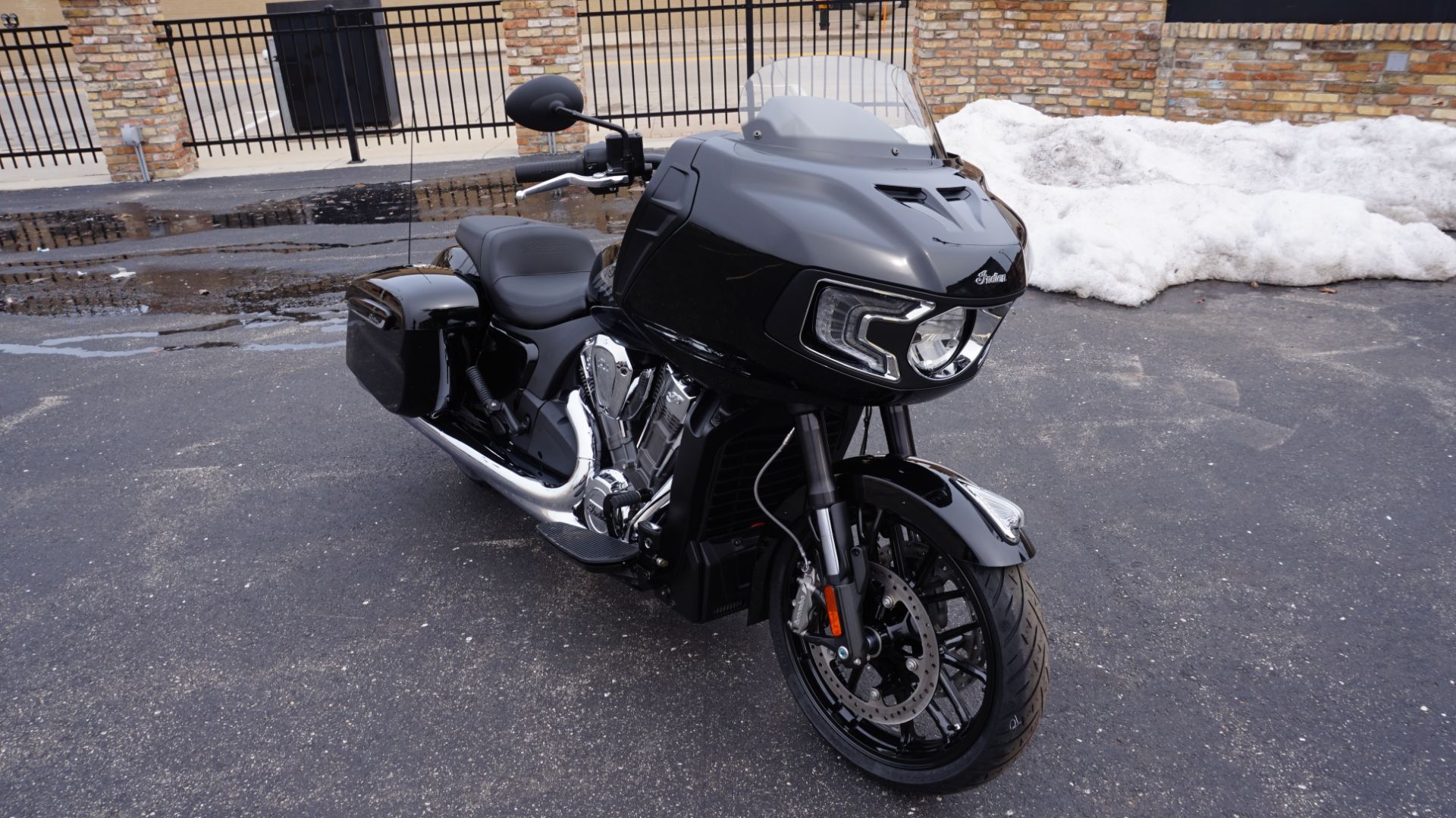 2023 Indian Motorcycle Challenger® in Racine, Wisconsin - Photo 4