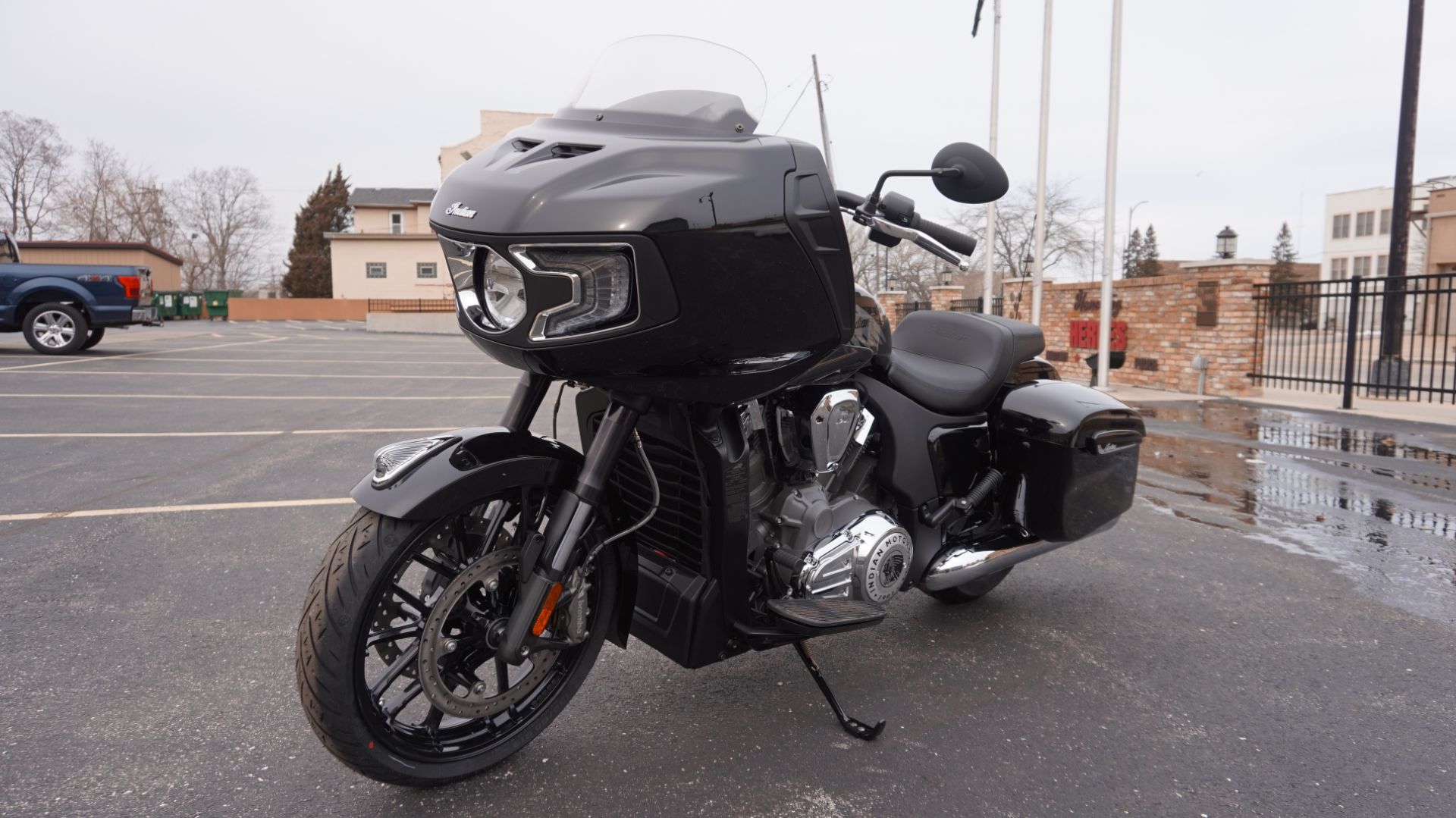 2023 Indian Motorcycle Challenger® in Racine, Wisconsin - Photo 7