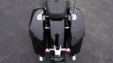 2023 Indian Motorcycle Challenger® in Racine, Wisconsin - Photo 38