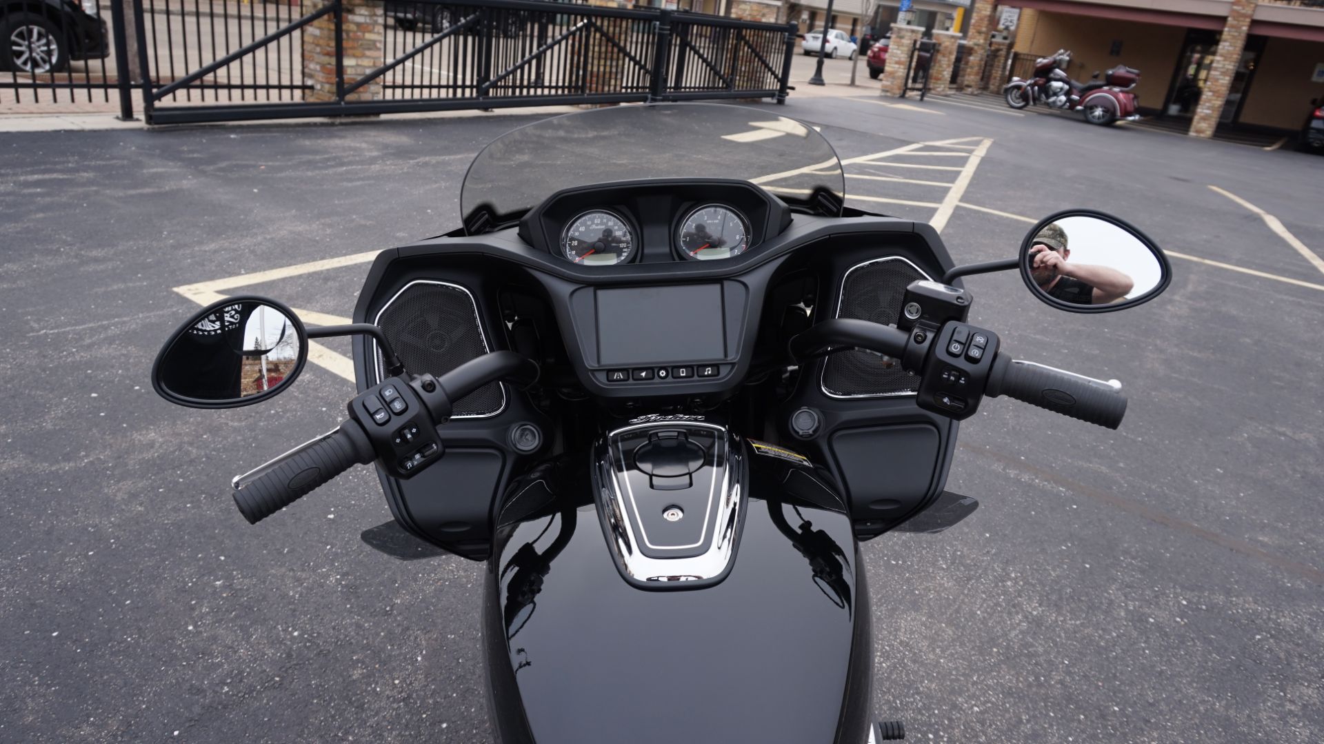 2023 Indian Motorcycle Challenger® in Racine, Wisconsin - Photo 39