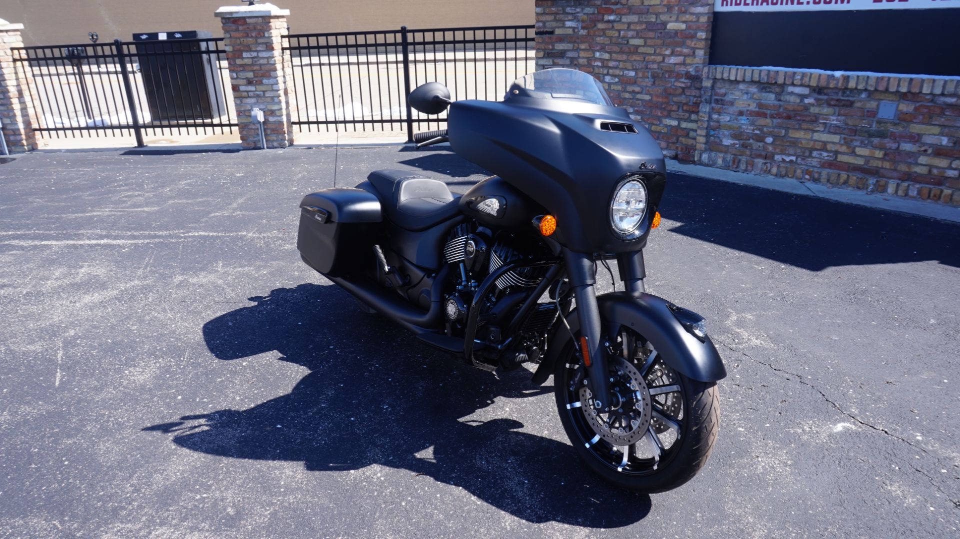 2022 Indian Motorcycle Chieftain® Dark Horse® in Racine, Wisconsin - Photo 4