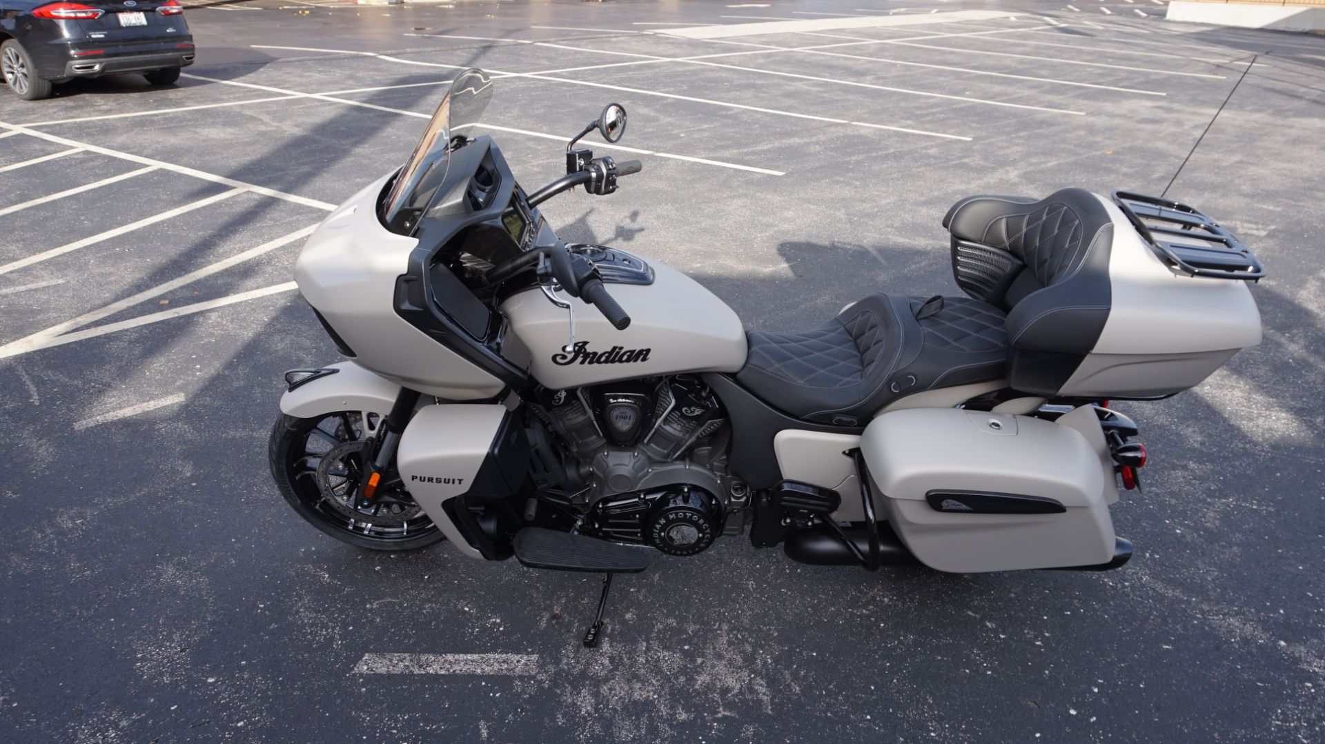 2023 Indian Motorcycle Pursuit® Dark Horse® with Premium Package in Racine, Wisconsin - Photo 9