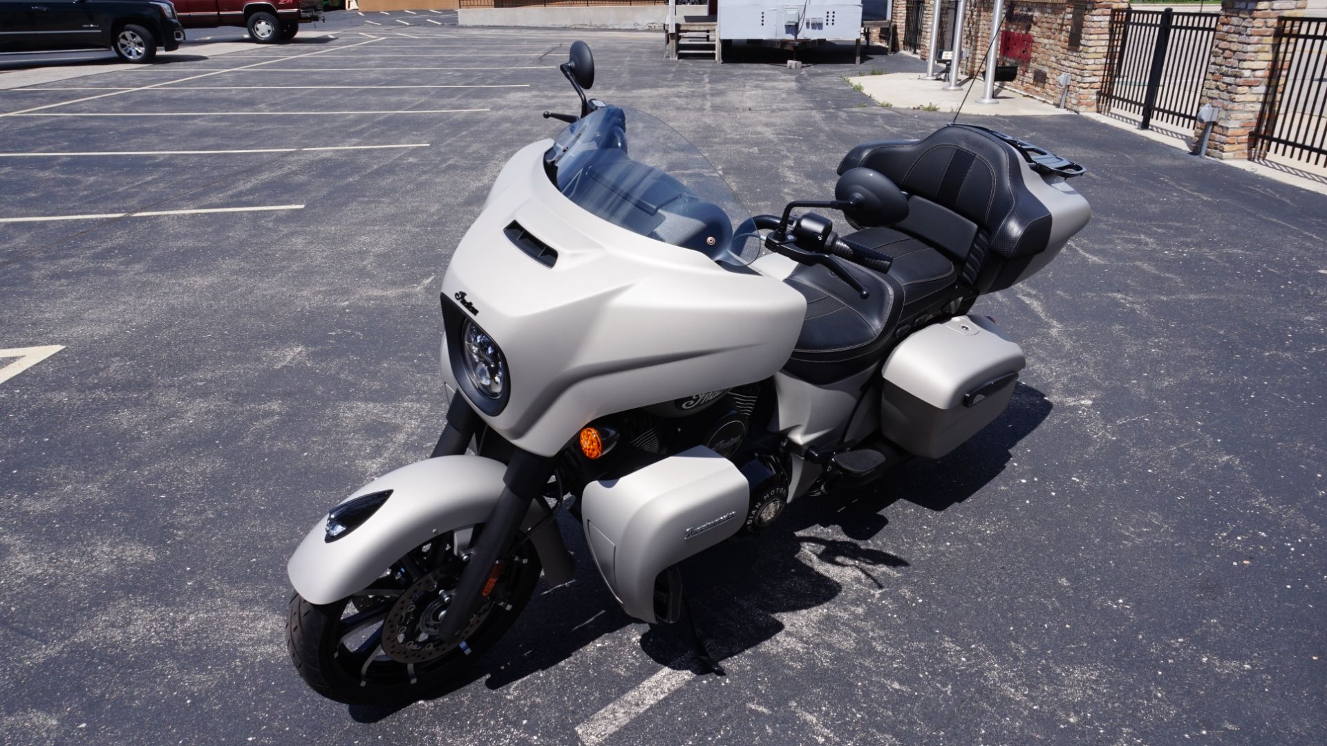 2023 Indian Motorcycle Roadmaster® Dark Horse® in Racine, Wisconsin - Photo 7