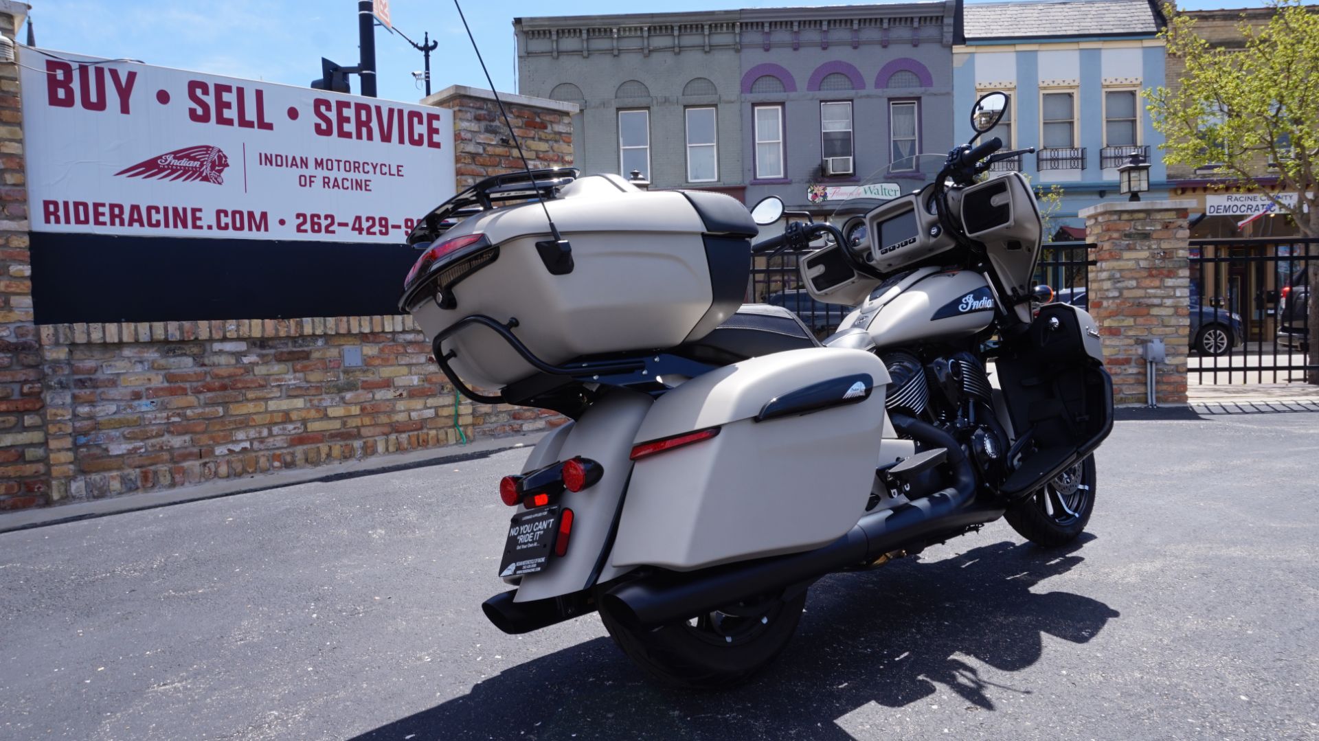 2023 Indian Motorcycle Roadmaster® Dark Horse® in Racine, Wisconsin - Photo 13