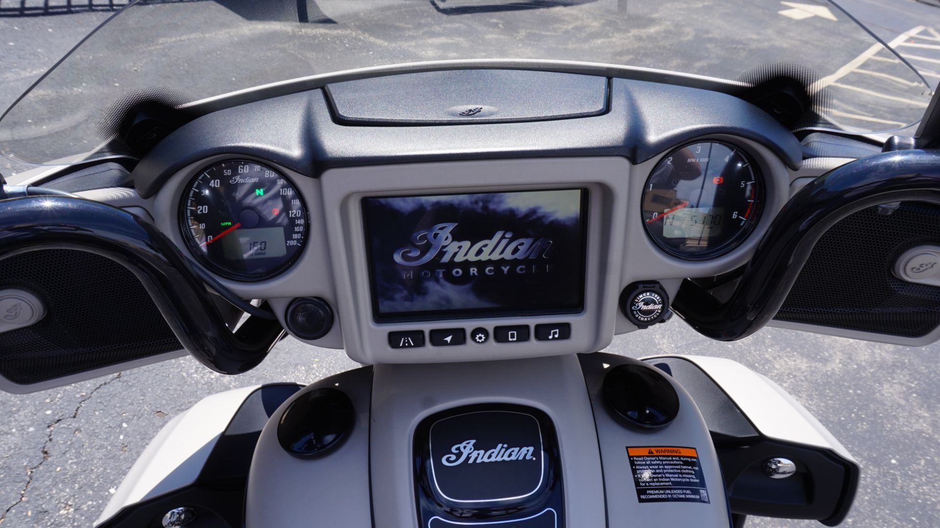 2023 Indian Motorcycle Roadmaster® Dark Horse® in Racine, Wisconsin - Photo 56