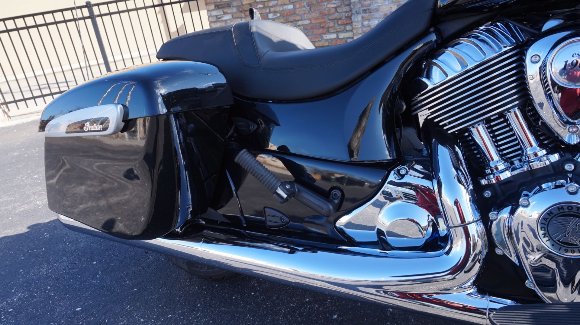 2021 Indian Motorcycle Chieftain® Limited in Racine, Wisconsin - Photo 17