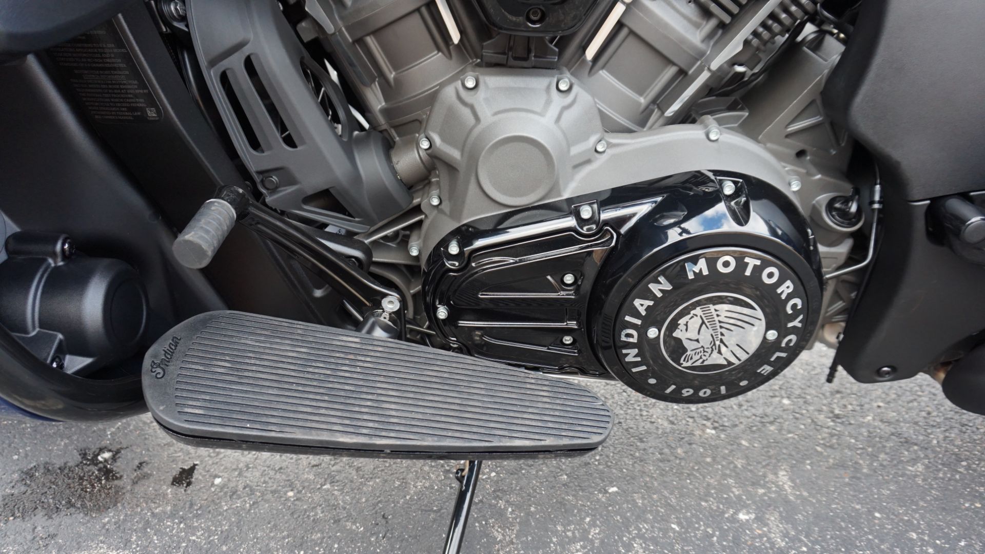 2024 Indian Motorcycle Pursuit® Dark Horse® with PowerBand Audio Package in Racine, Wisconsin - Photo 22