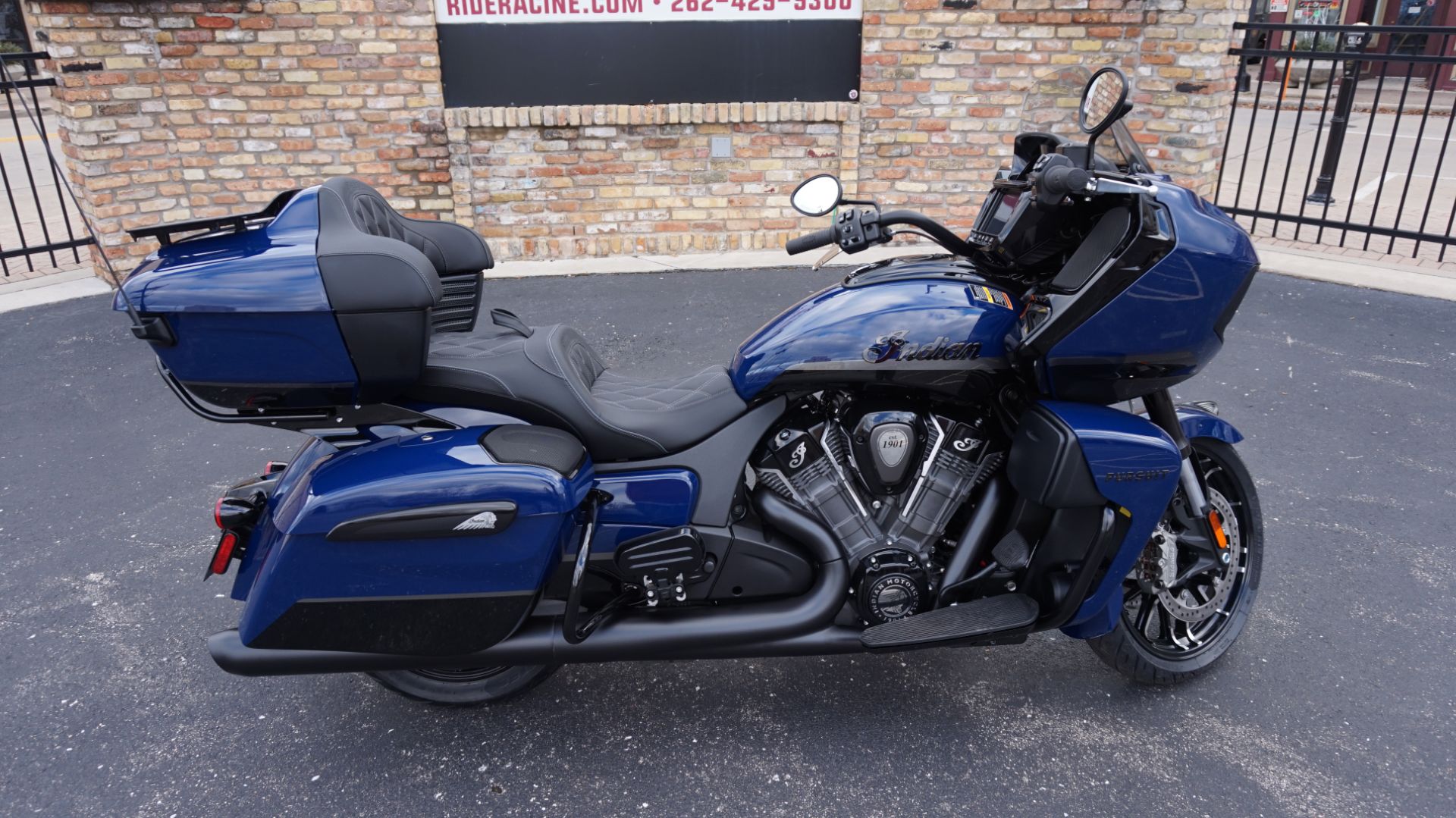 2024 Indian Motorcycle Pursuit® Dark Horse® with PowerBand Audio Package in Racine, Wisconsin - Photo 55