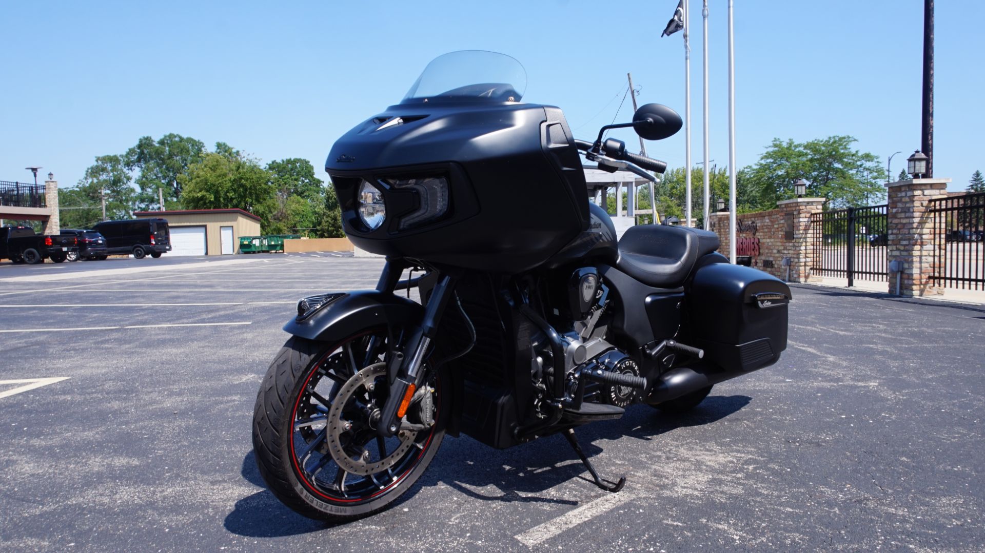2020 Indian Motorcycle Challenger® Dark Horse® in Racine, Wisconsin - Photo 6