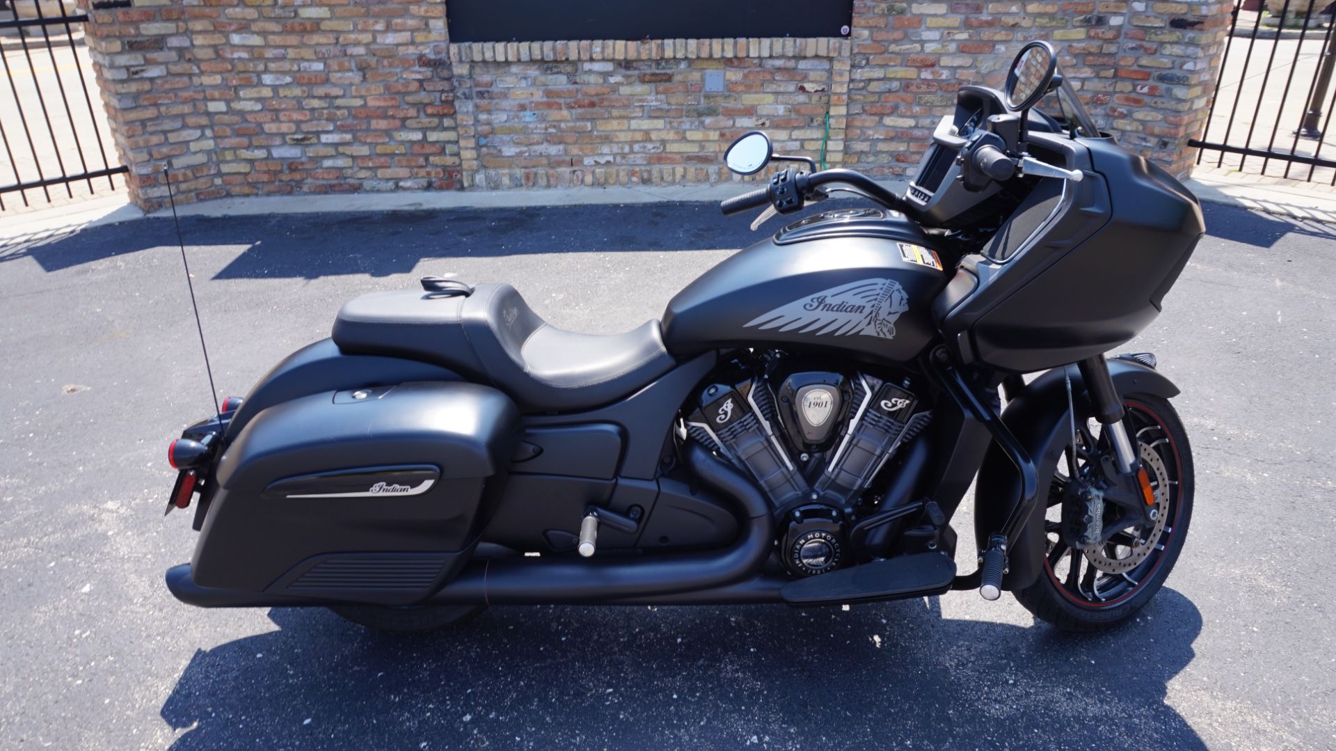 2020 Indian Motorcycle Challenger® Dark Horse® in Racine, Wisconsin - Photo 51