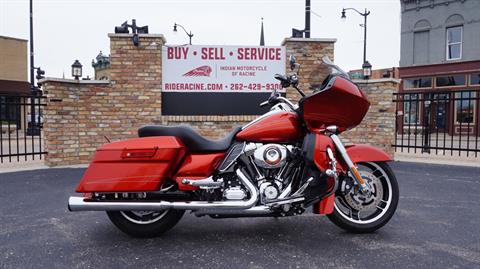2013 Harley-Davidson Road Glide® Custom in Racine, Wisconsin - Photo 2