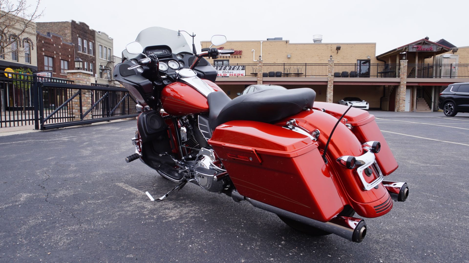 2013 Harley-Davidson Road Glide® Custom in Racine, Wisconsin - Photo 11
