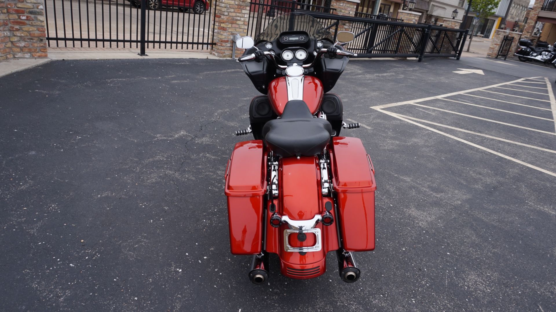 2013 Harley-Davidson Road Glide® Custom in Racine, Wisconsin - Photo 13