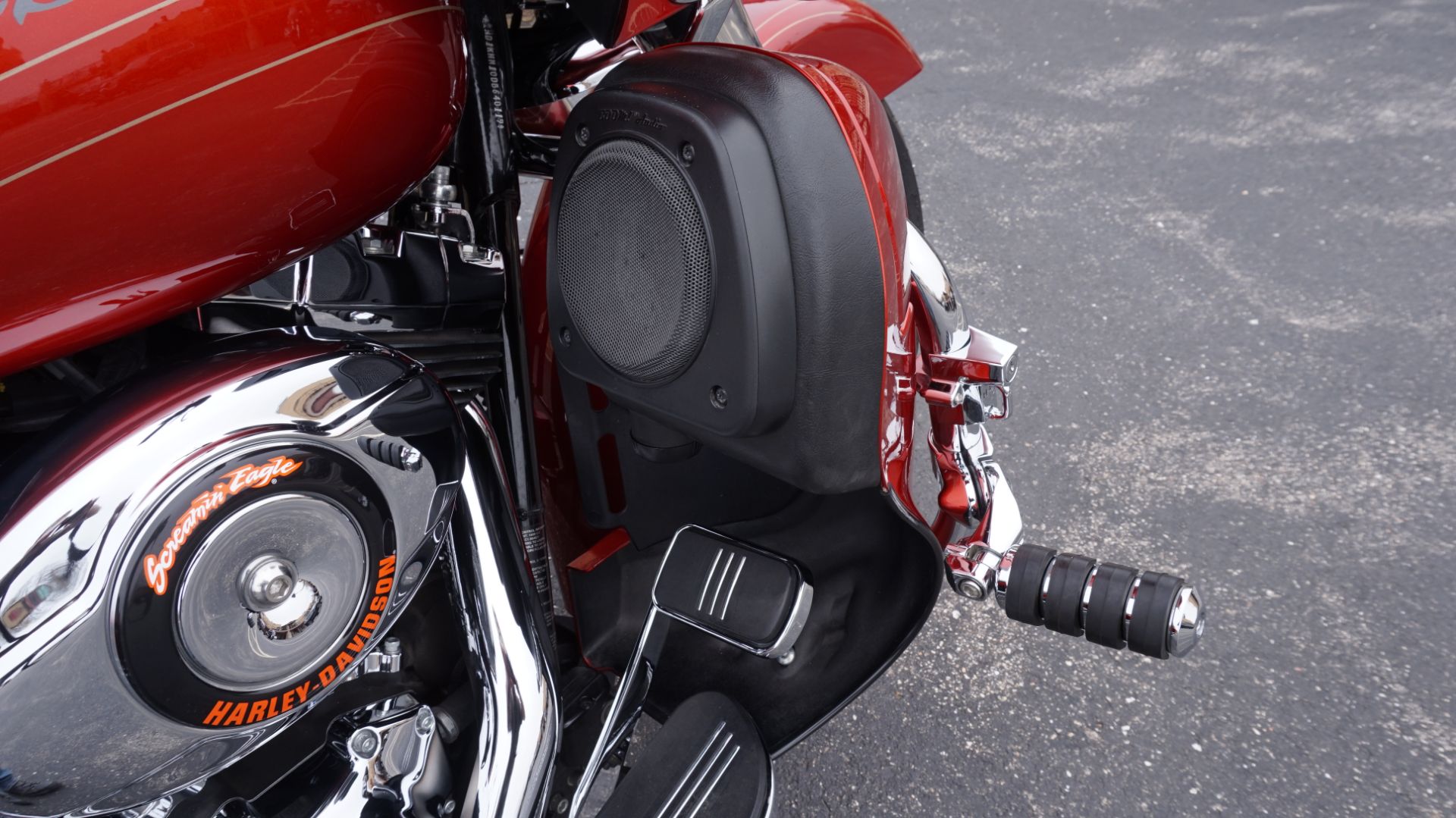 2013 Harley-Davidson Road Glide® Custom in Racine, Wisconsin - Photo 21