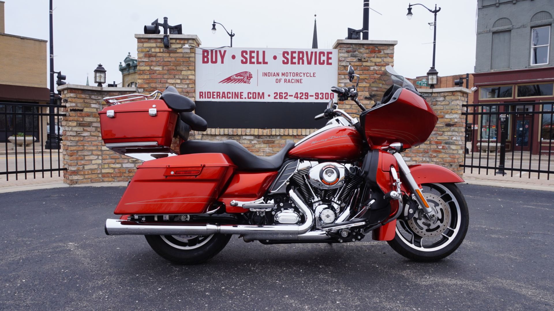 2013 Harley-Davidson Road Glide® Custom in Racine, Wisconsin - Photo 1